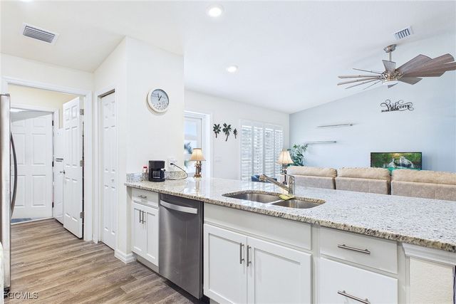 3008 Redwood LN, Labelle, FL 33935