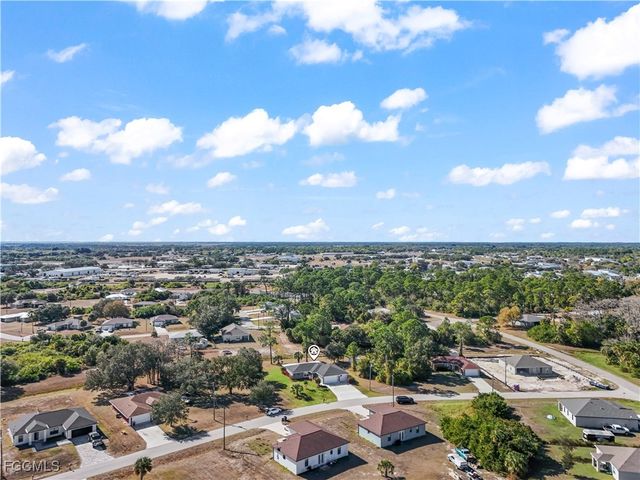 3008 Redwood LN, Labelle, FL 33935