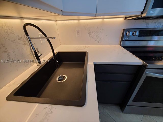 1612 Jefferson Ave 403, Miami Beach, FL 33139