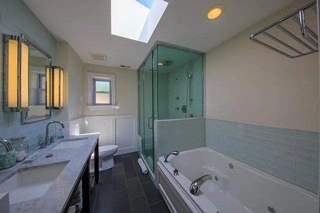 2164 N Bell Avenue, Chicago, IL 60647