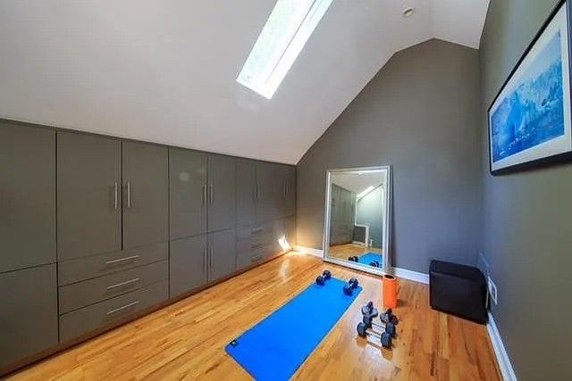 2164 N Bell Avenue, Chicago, IL 60647