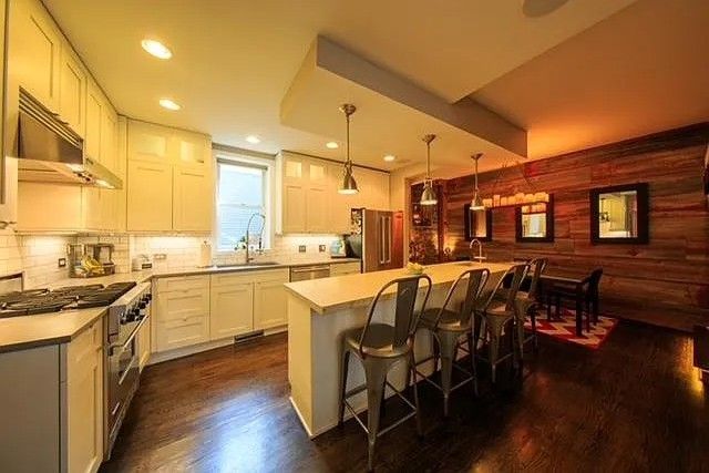 2164 N Bell Avenue, Chicago, IL 60647