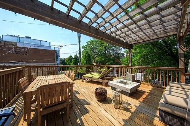 2164 N Bell Avenue, Chicago, IL 60647