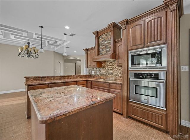 2608 Flamingo Avenue, Mission, TX 78574