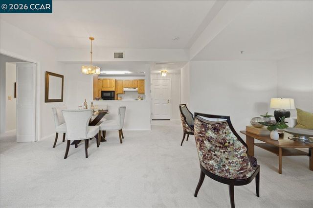 1840 Tice Creek Dr 2340, Walnut Creek, CA 94595