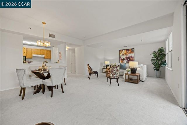 1840 Tice Creek Dr 2340, Walnut Creek, CA 94595