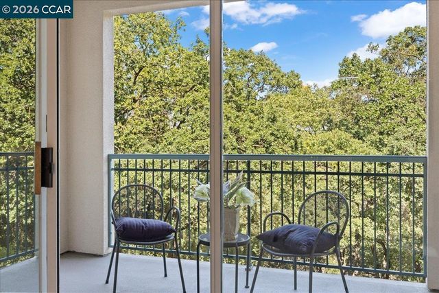 1840 Tice Creek Dr 2340, Walnut Creek, CA 94595