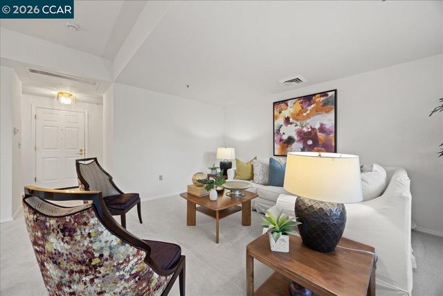 1840 Tice Creek Dr 2340, Walnut Creek, CA 94595