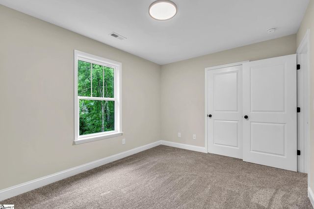 8 Oxford Boulevard, Taylors, SC 29687