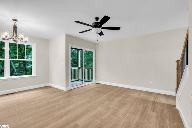 8 Oxford Boulevard, Taylors, SC 29687