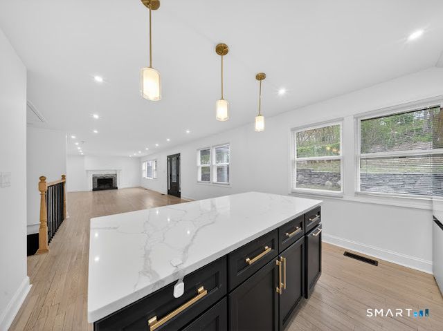 20 Oakridge Road, Trumbull, CT 06611