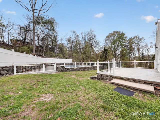 20 Oakridge Road, Trumbull, CT 06611
