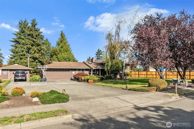 2105 W Stewart, Puyallup, WA 98371
