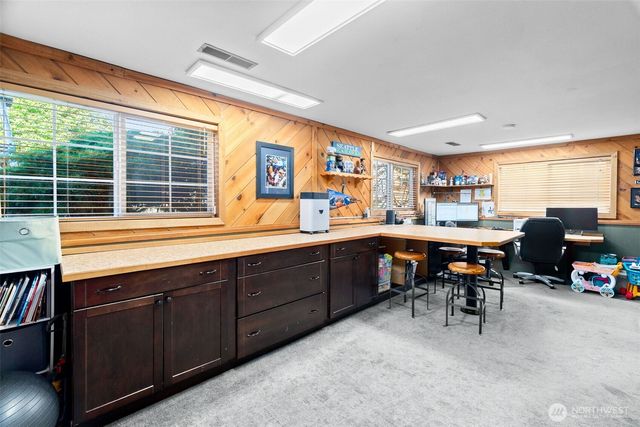 2105 W Stewart, Puyallup, WA 98371