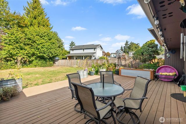 2105 W Stewart, Puyallup, WA 98371