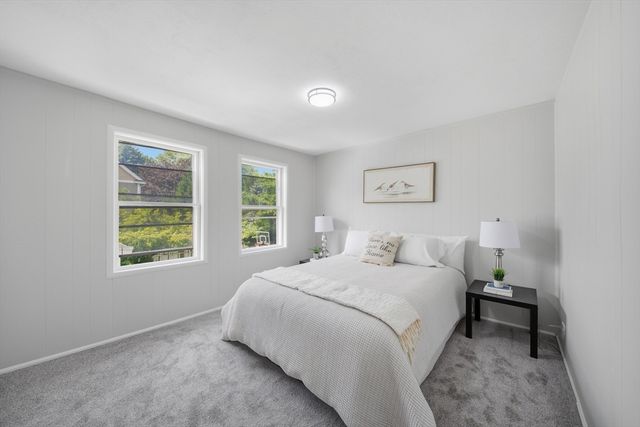 40 North St, Lowell, MA 01852