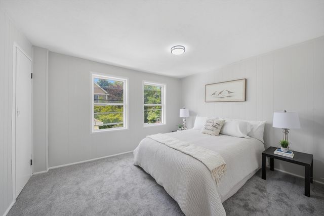 40 North St, Lowell, MA 01852