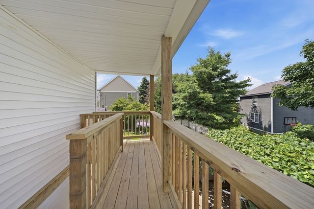 40 North St, Lowell, MA 01852