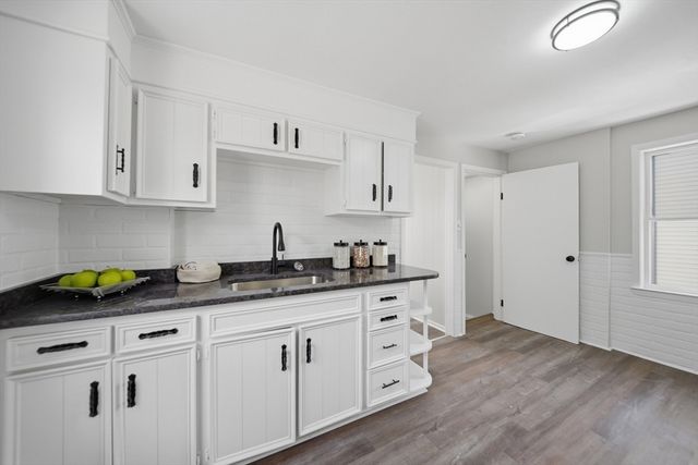 40 North St, Lowell, MA 01852