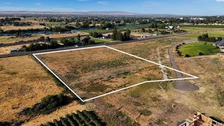 1221 Heartland Pr Sw, Prosser, WA 99350