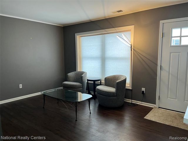 1200 Marseille Court, Rochester Hills, MI 48307