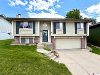 8717 S 139 Street, Omaha, NE 68138