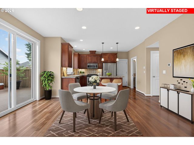 14533 WALNUT GROVE Way, Oregon City, OR 97045