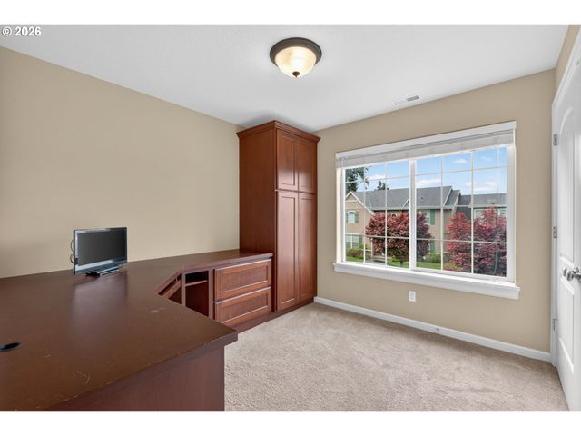 14533 WALNUT GROVE Way, Oregon City, OR 97045