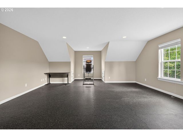 14533 WALNUT GROVE Way, Oregon City, OR 97045