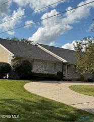 230 Adams Street, Defiance, OH 43512