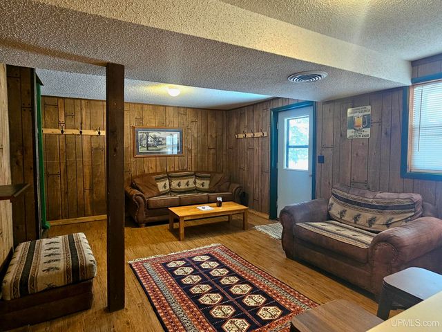 477 Sundance Road, Wakefield, MI 49968