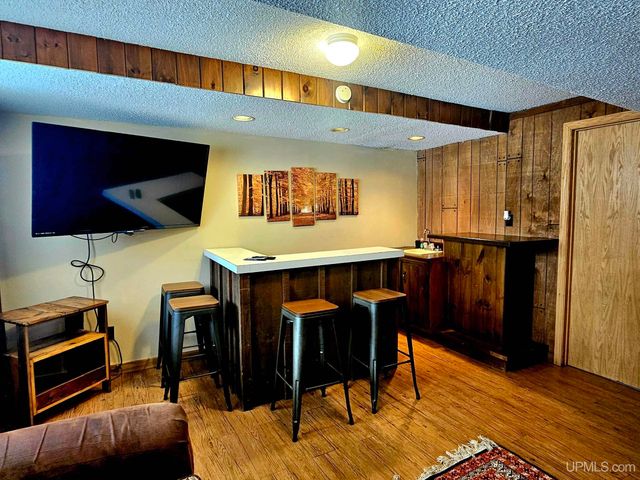 477 Sundance Road, Wakefield, MI 49968