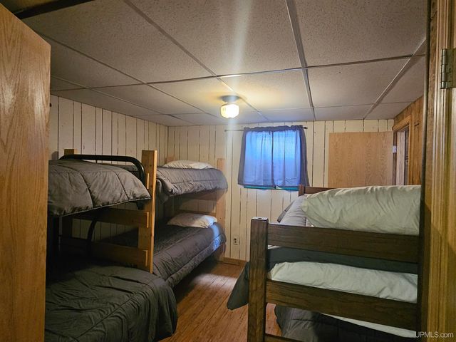 477 Sundance Road, Wakefield, MI 49968