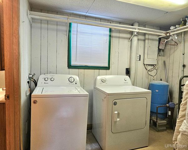 477 Sundance Road, Wakefield, MI 49968