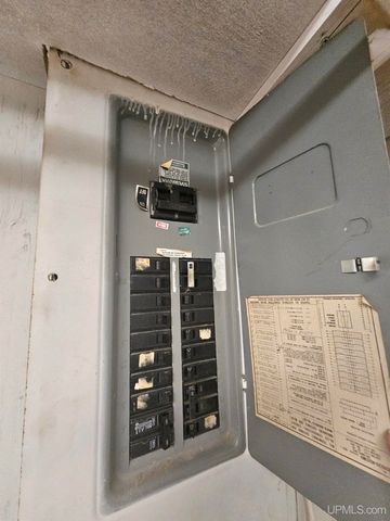 477 Sundance Road, Wakefield, MI 49968