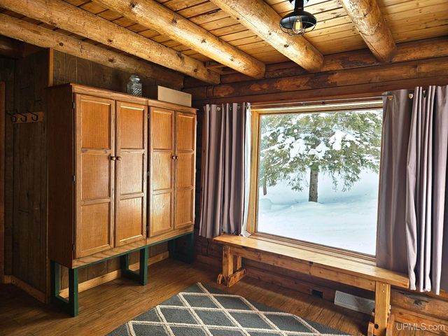 477 Sundance Road, Wakefield, MI 49968