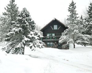 477 Sundance Road, Wakefield, MI 49968