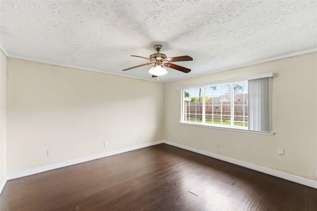 3415 Honey Creek Drive, Houston, TX 77082