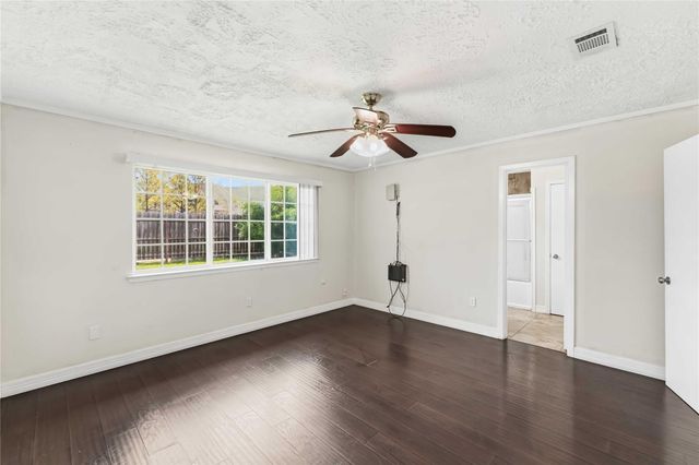 3415 Honey Creek Drive, Houston, TX 77082