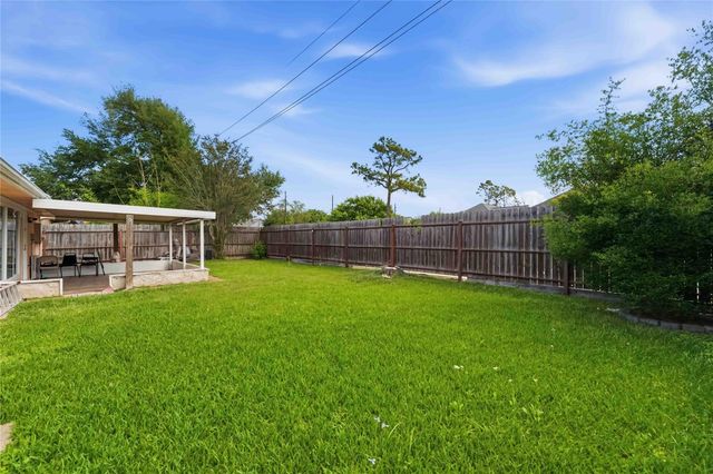 3415 Honey Creek Drive, Houston, TX 77082