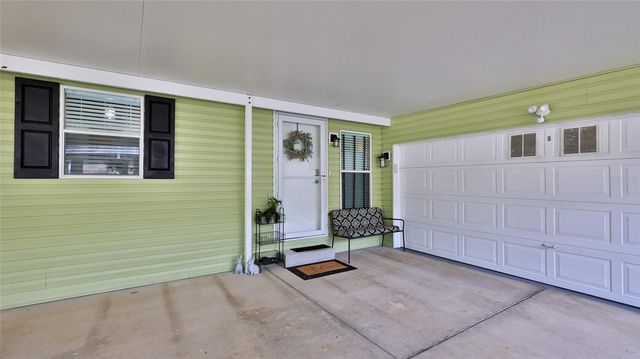380 MARSH LANDING LOOP, Oak Hill, FL 32759