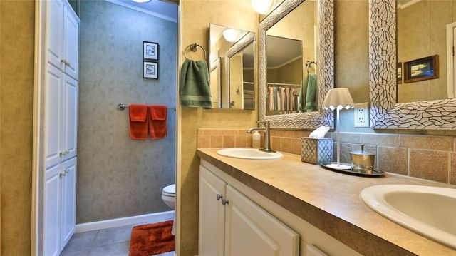 380 MARSH LANDING LOOP, Oak Hill, FL 32759
