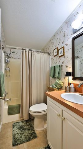 380 MARSH LANDING LOOP, Oak Hill, FL 32759
