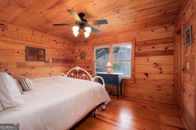 173 Mountain Laurel Lane, Ellijay, GA 30536