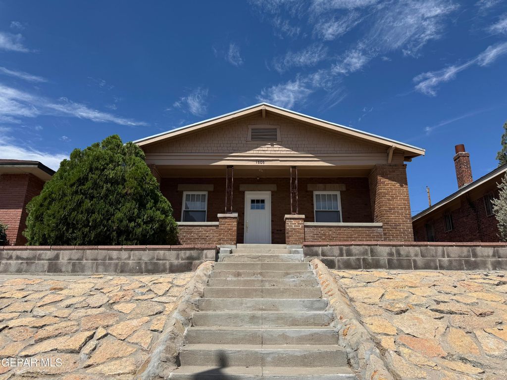 1606 HAWTHORNE Street, El Paso, TX 79902