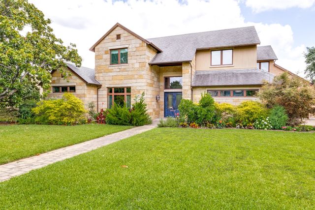 5650 Charlestown Drive, Dallas, TX 75230