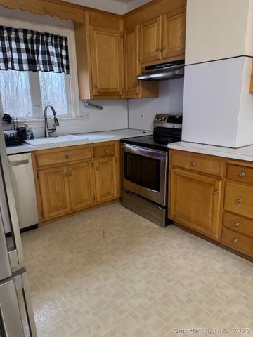 78 Hennequin Road, Columbia, CT 06237