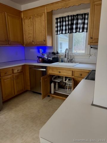 78 Hennequin Road, Columbia, CT 06237