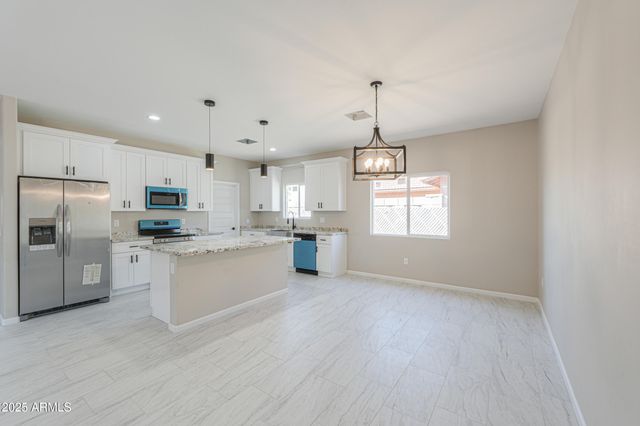 229 E Cedar Avenue, Casa Grande, AZ 85122