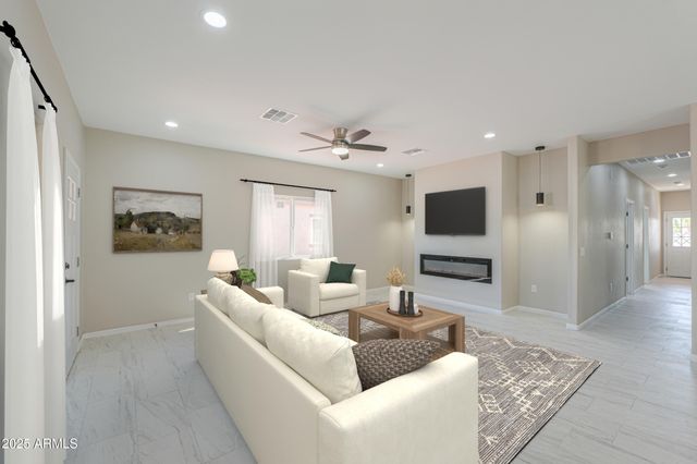 229 E Cedar Avenue, Casa Grande, AZ 85122